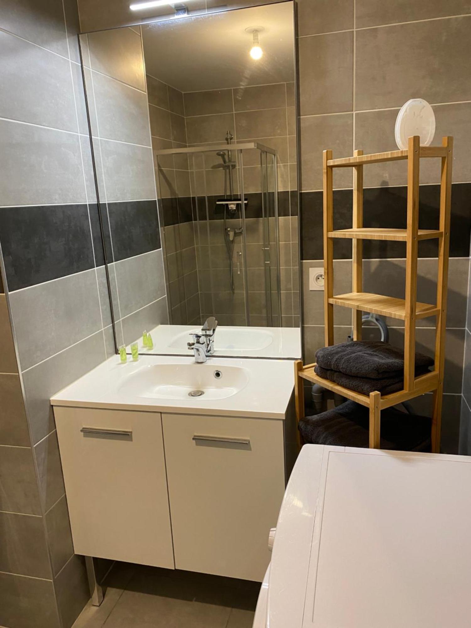 Saint-Jean-de Niost Appartement Neuf A St Jean De Niost Tout Confort מראה חיצוני תמונה